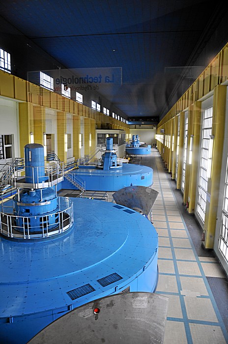 Wasserkraftwerk Fessenheim, Maschinenhalle